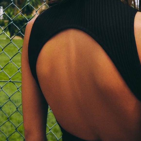 Black ribbed peplum hem tennis mini dress high neck open back - Picture 3 of 6